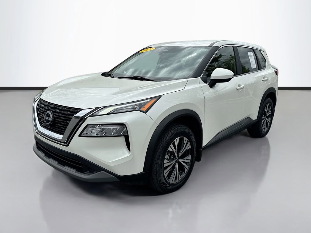Used 2023 Nissan Rogue SV image 3