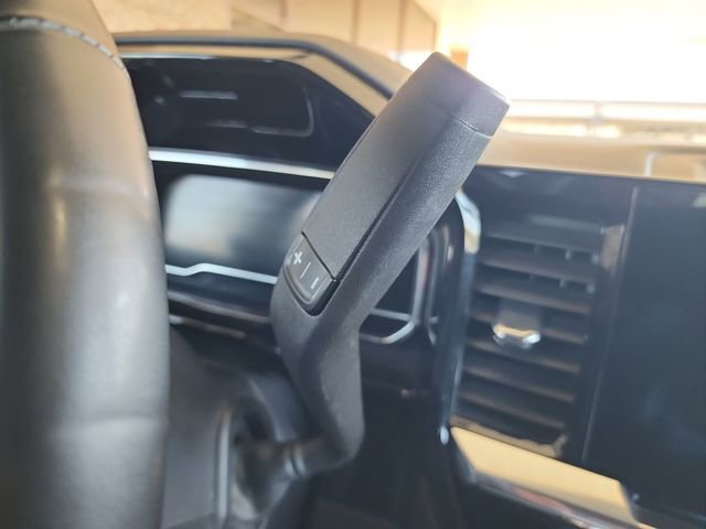 Used 2025 GMC Sierra 1500 SLT image 16