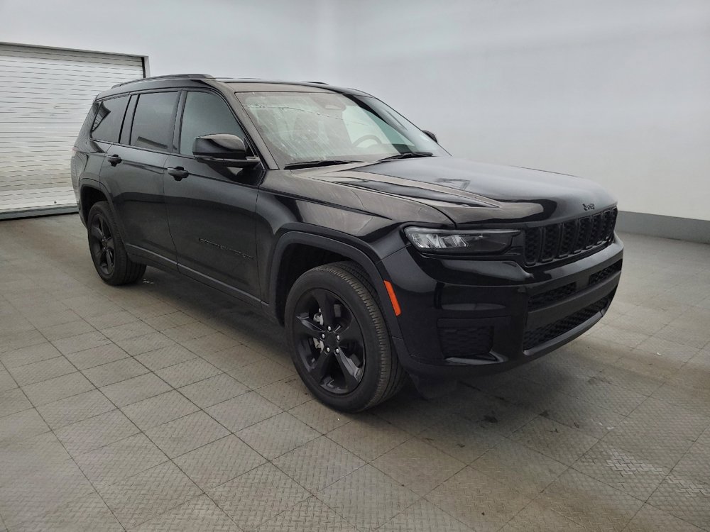 Used 2023 Jeep Grand Cherokee L Laredo image 13