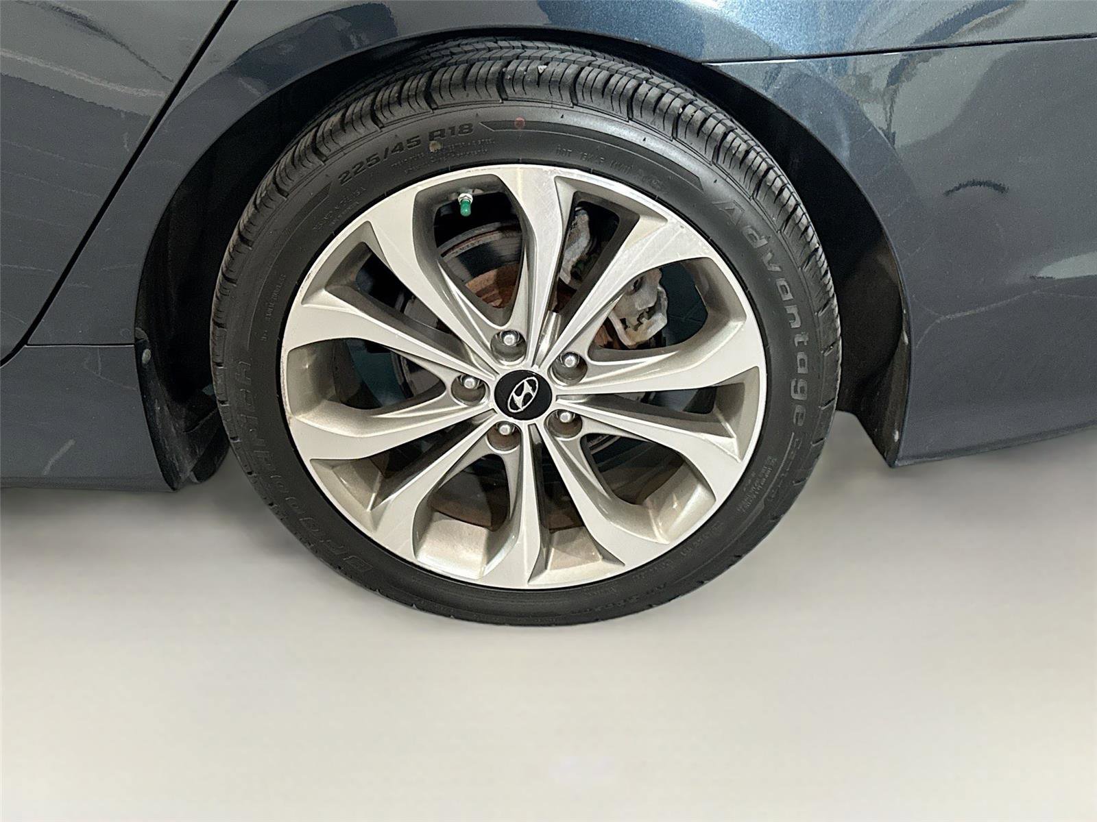 Used 2014 Hyundai Sonata SE w/ Premium Package 03 image 34