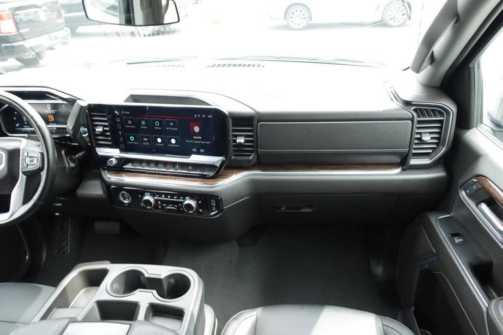 Used 2023 GMC Sierra 1500 SLE w/ X31 Off-Road Package AWD/4WD image 42