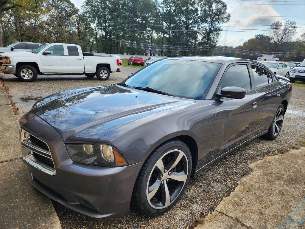 Used 2014 Dodge Charger R/T RWD image 1