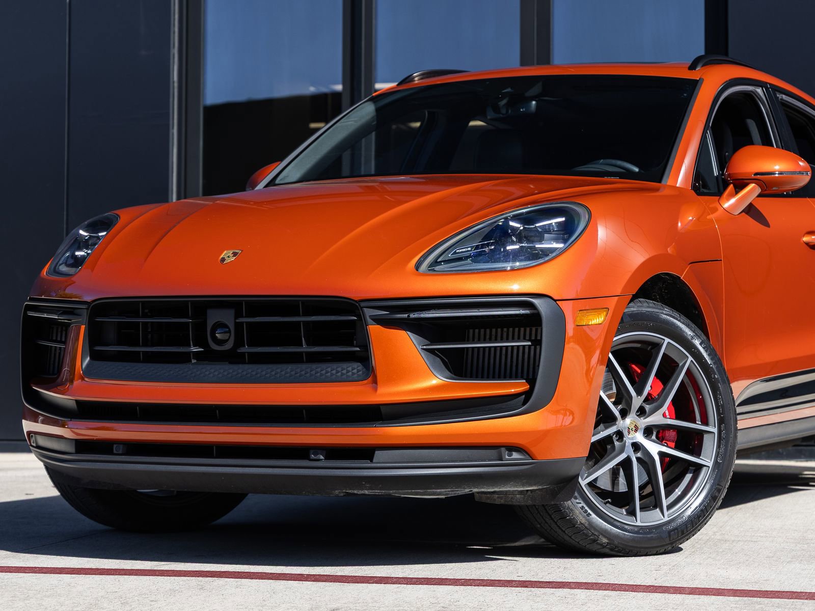 Certified 2024 Porsche Macan S image 7