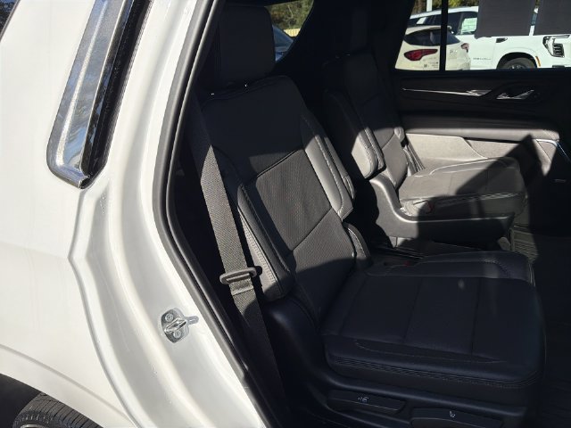 Used 2023 GMC Yukon Denali w/ LPO, Floor Liner Package AWD/4WD image 27