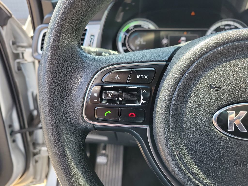 Used 2018 Kia Niro LX FWD image 25