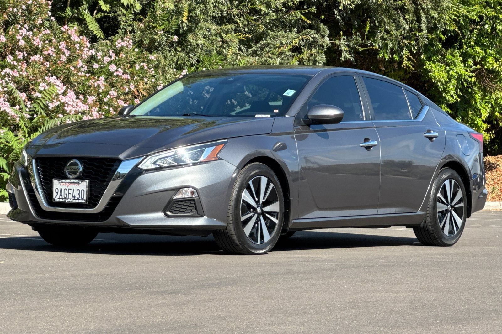 Used 2022 Nissan Altima 2.5 SV FWD image 8