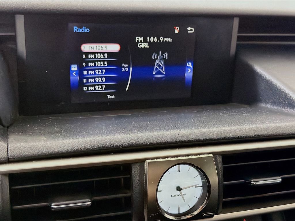 Used 2017 Lexus IS 200t image 17