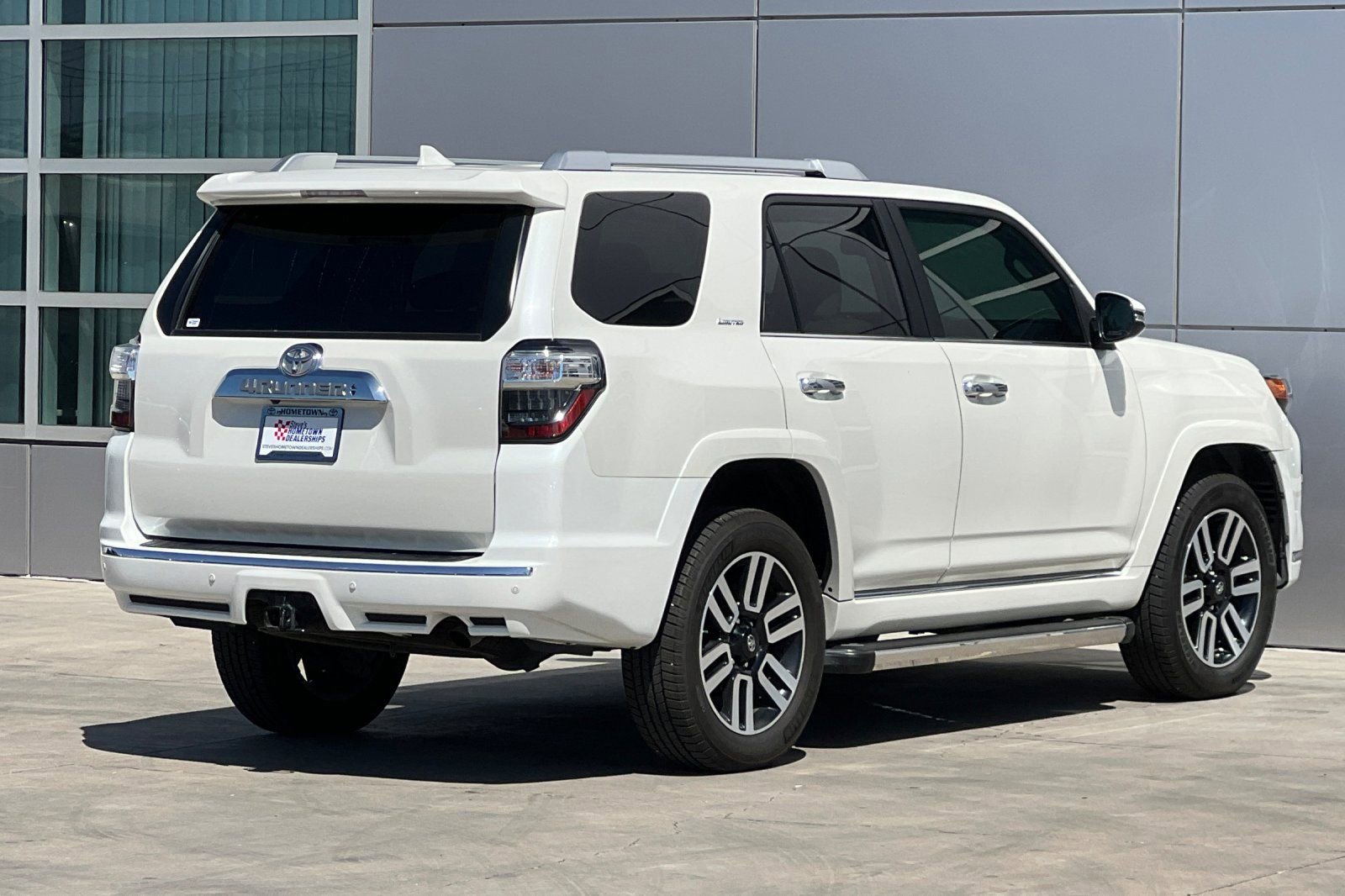 Used 2019 Toyota 4Runner Limited AWD/4WD image 4
