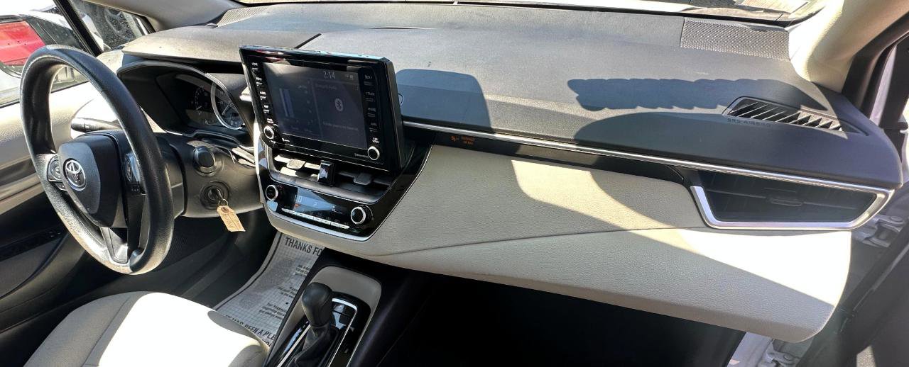 Used 2022 Toyota Corolla LE FWD image 12