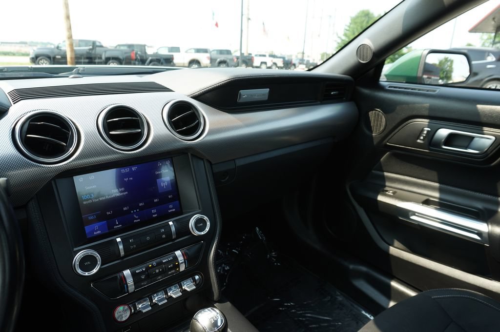 Used 2022 Ford Mustang GT w/ Equipment Group 301A RWD image 19