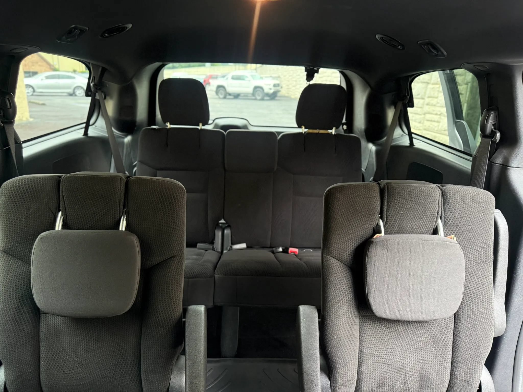 Used 2017 Dodge Grand Caravan SE FWD image 33