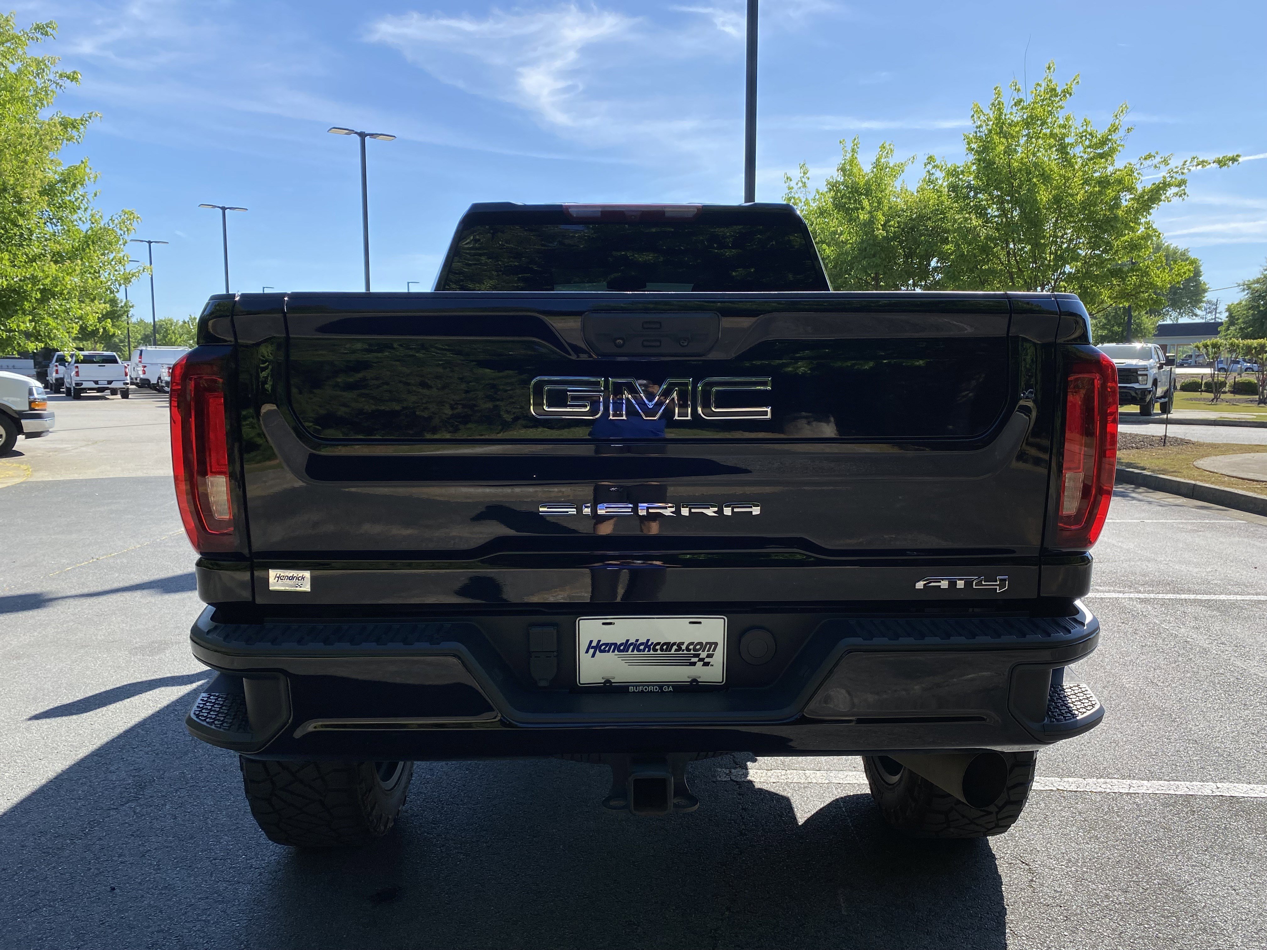 Used 2022 GMC Sierra 2500 AT4 w/ Gooseneck/5TH Wheel Package image 8