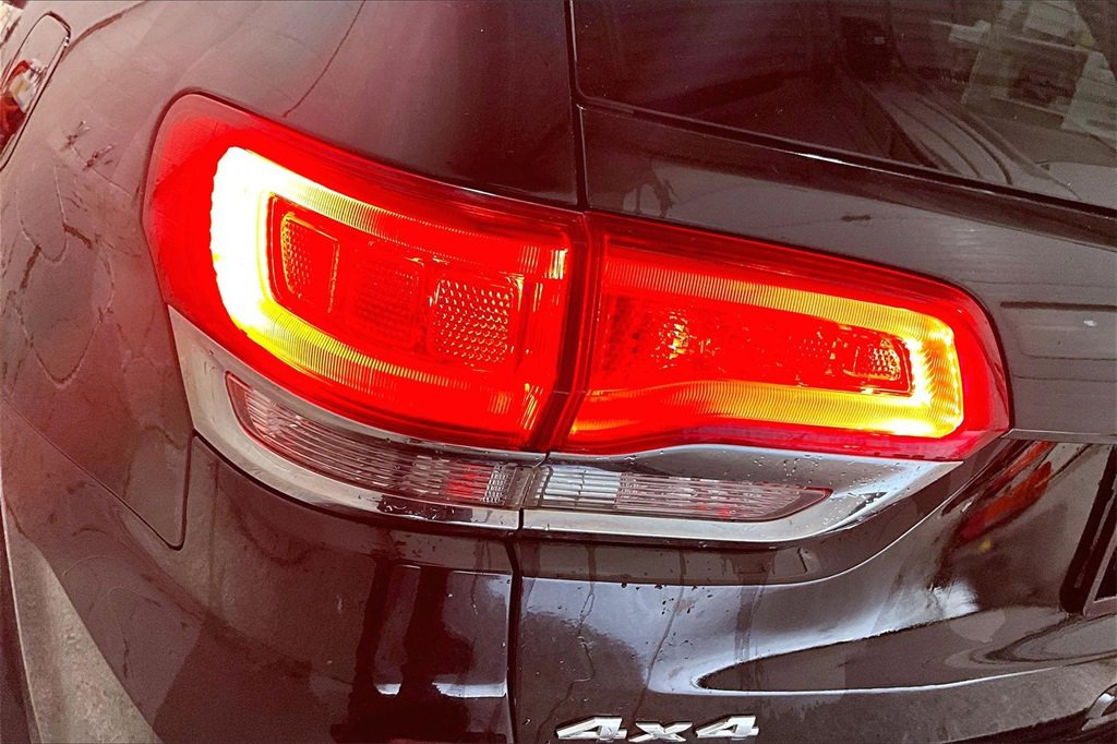 Used 2015 Jeep Grand Cherokee Laredo image 22