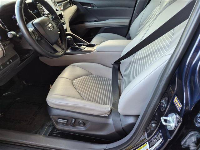 Used 2022 Toyota Camry SE w/ Convenience Package FWD image 15