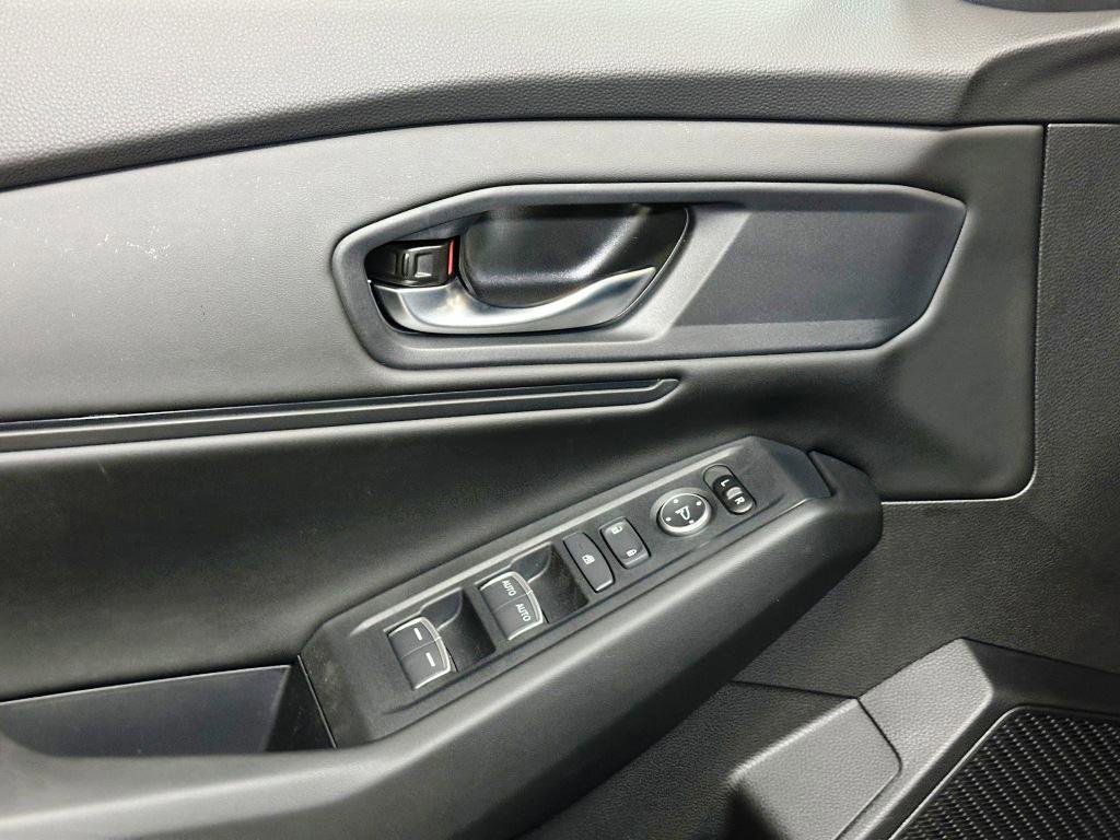 New 2025 Honda Accord SE image 12