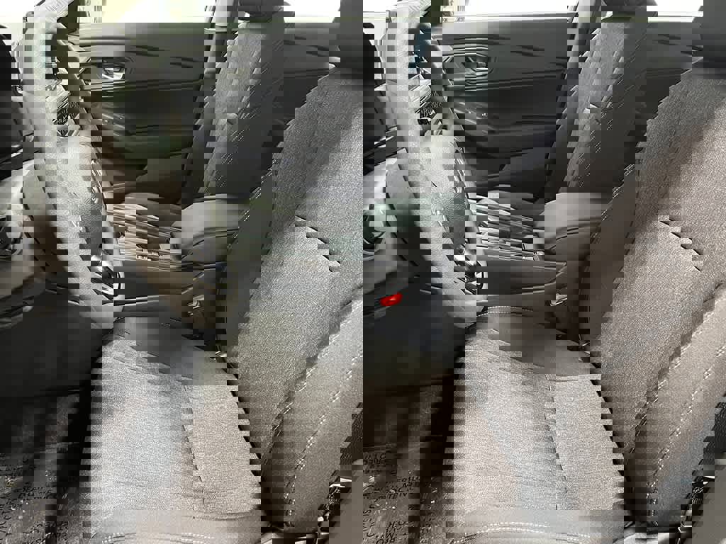 Used 2025 Honda Accord SE image 12