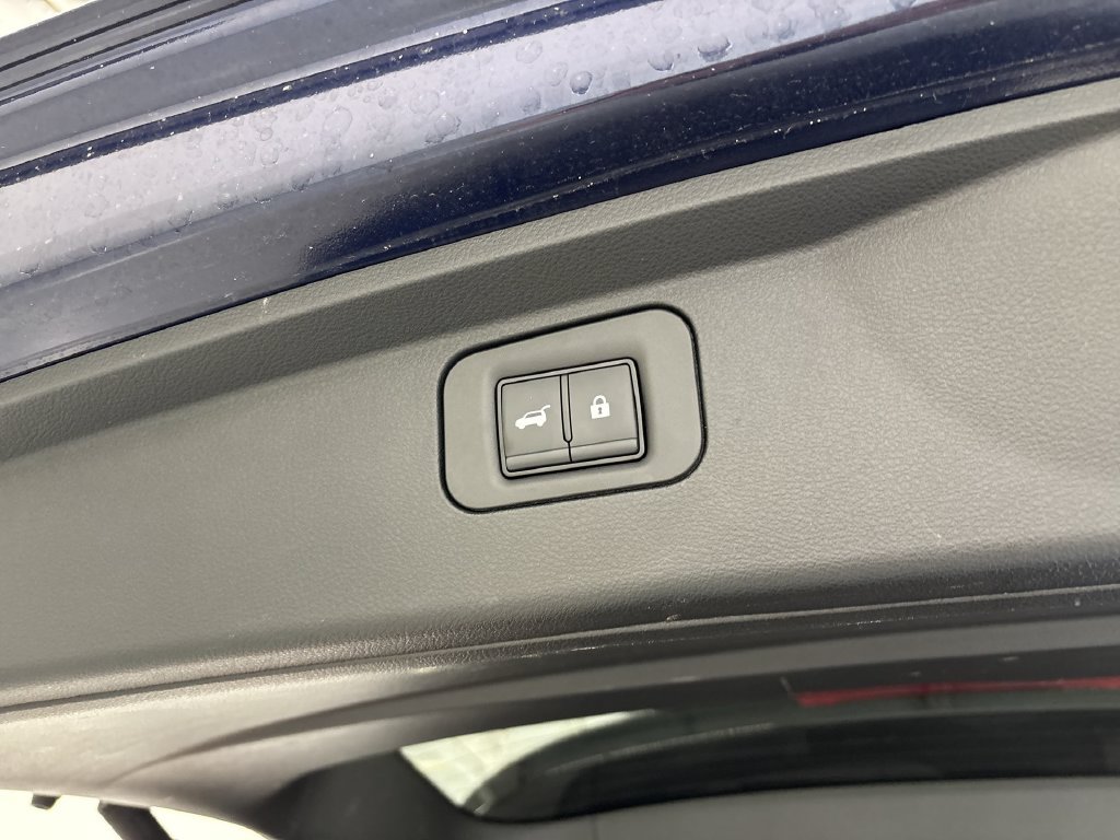 Certified 2025 Nissan Armada Platinum Reserve AWD/4WD image 17