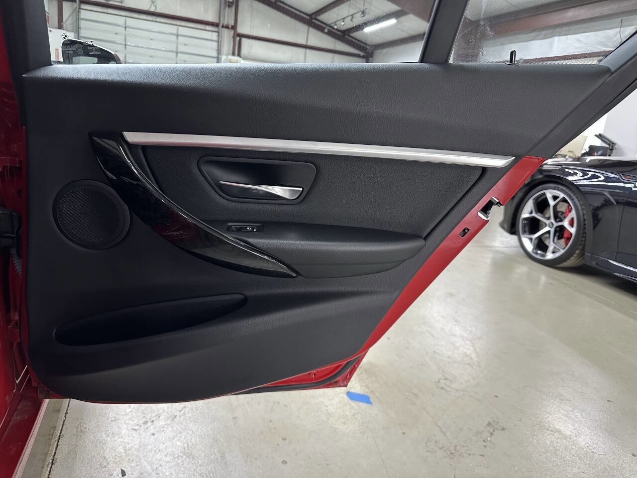 Used 2018 BMW 330i xDrive 330i xDrive AWD 4dr Sedan image 14