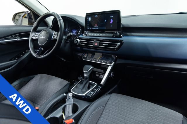 Used 2022 Kia Seltos S AWD/4WD image 26