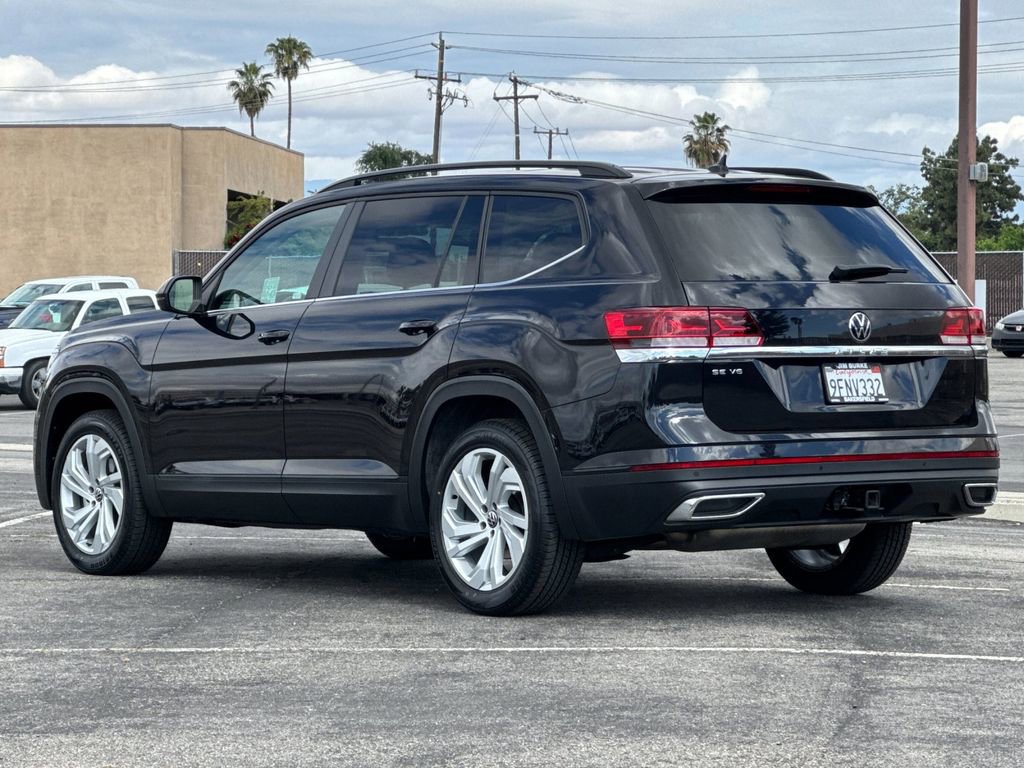 Used 2023 Volkswagen Atlas SE w/ Panoramic Sunroof Package FWD image 5