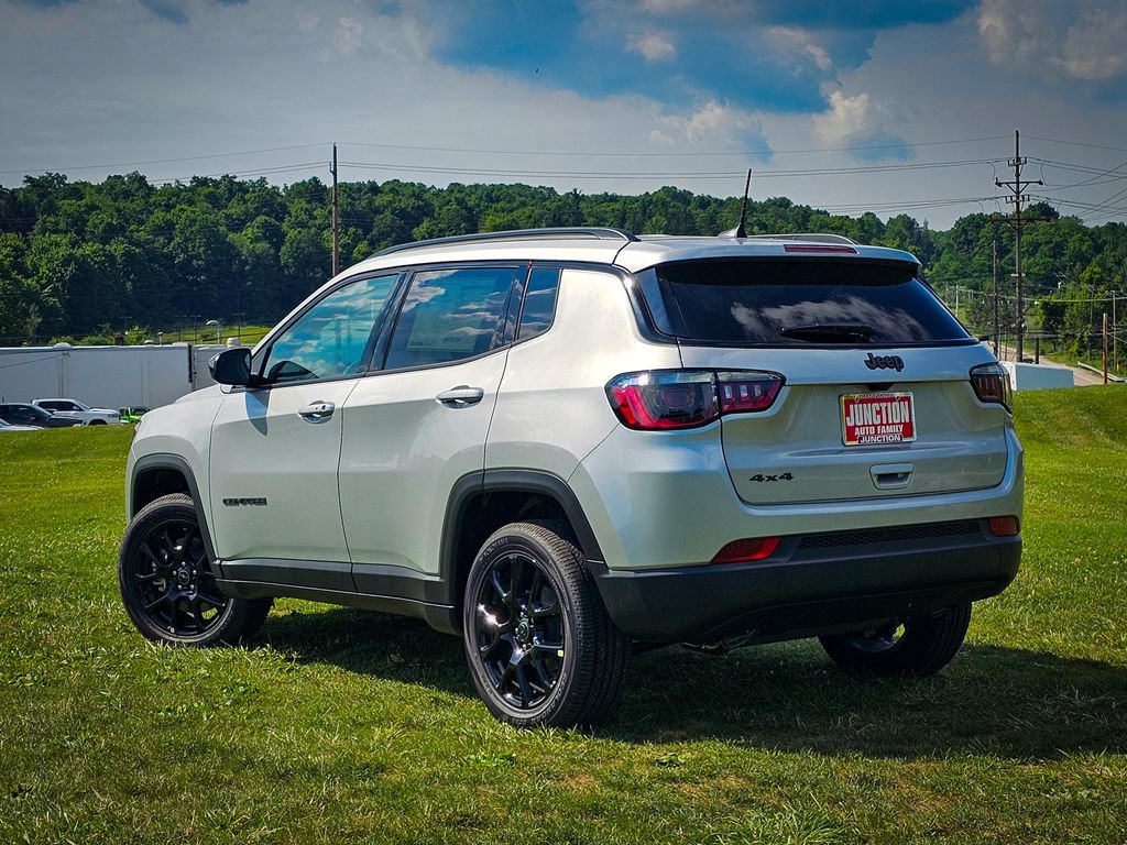 New 2026 Jeep Compass Latitude AWD/4WD image 5