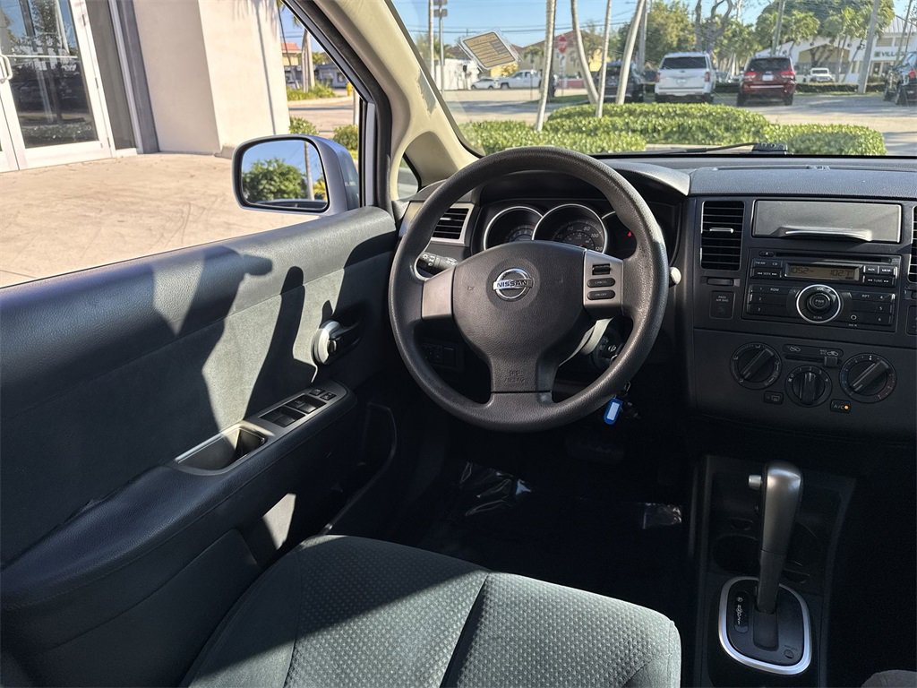 Used 2011 Nissan Versa 1.8 S w/ Plus Pkg image 22