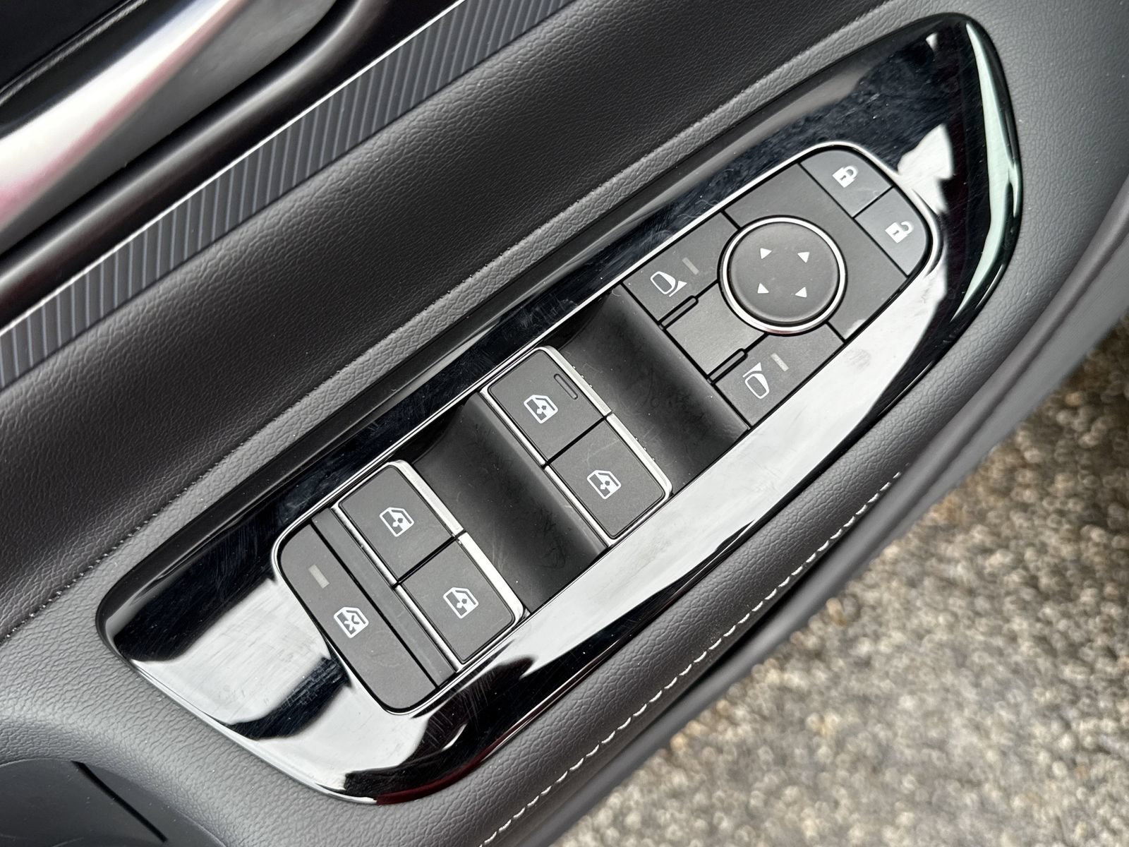 Certified 2025 Nissan Murano SL AWD/4WD image 16