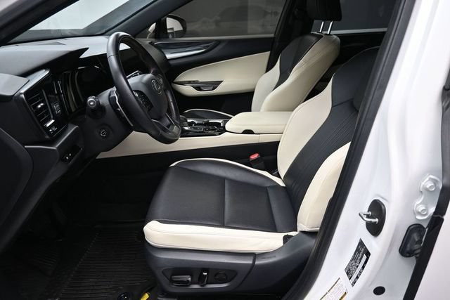 Used 2024 Lexus NX 250 FWD w/ Towing Package (2000 Lbs) image 21