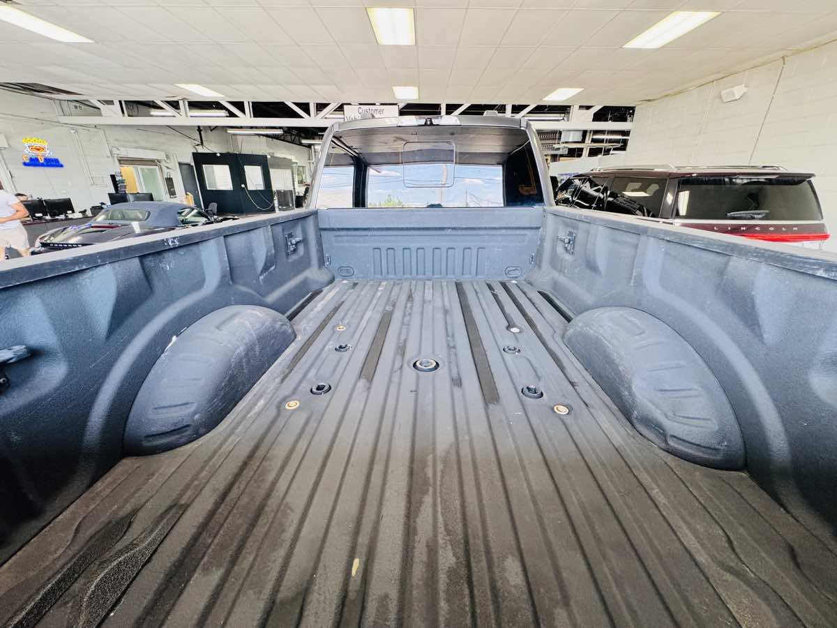 Used 2020 Ford F450 Lariat w/ Lariat Ultimate Package AWD/4WD image 19
