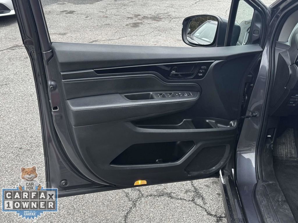 Used 2023 Honda Odyssey Touring image 18