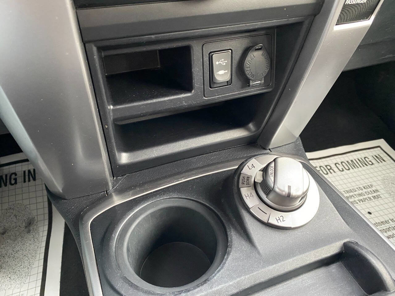 Used 2014 Toyota 4Runner SR5 image 17