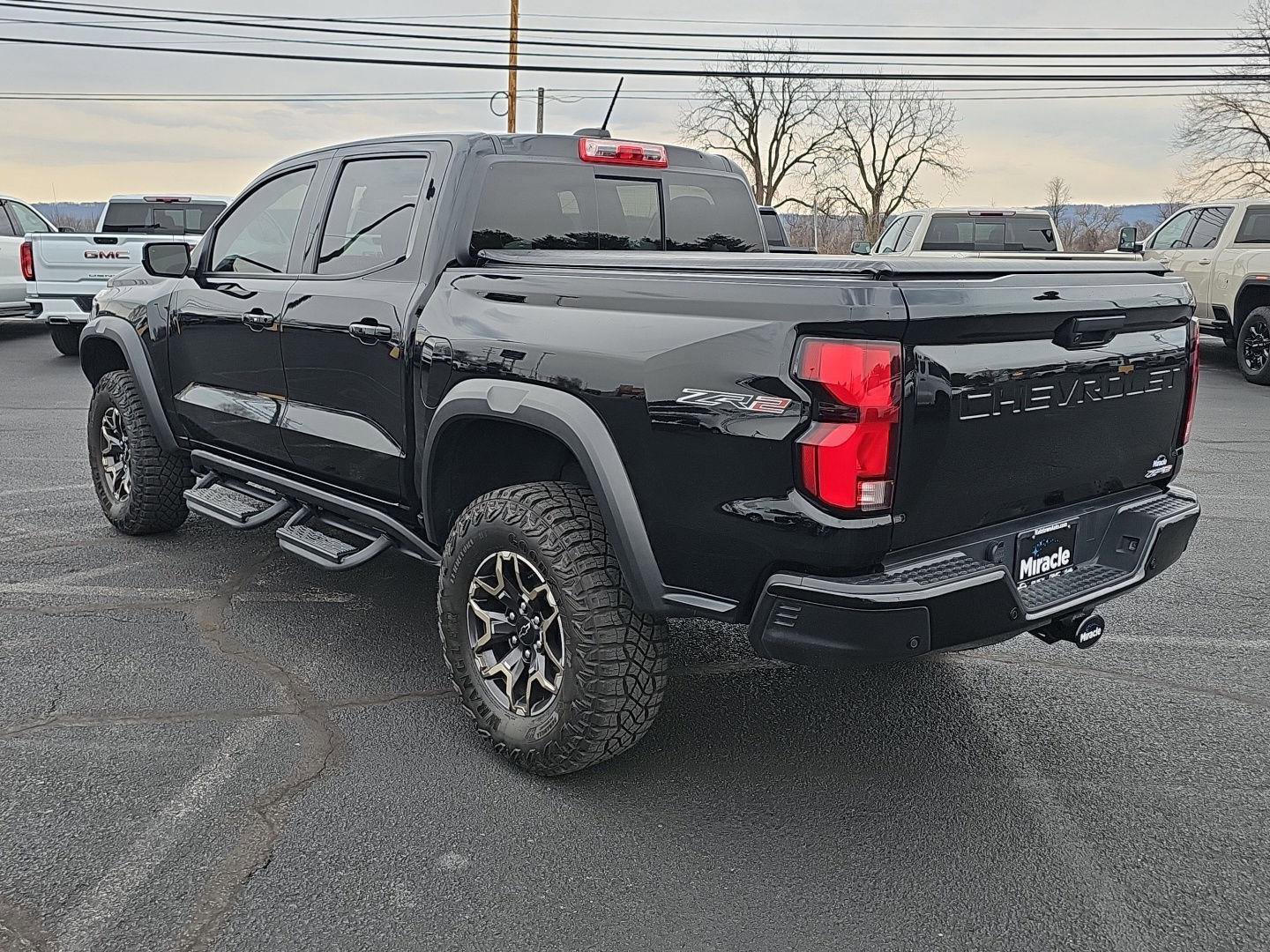 Used 2024 Chevrolet Colorado ZR2 w/ ZR2 Convenience Package III image 7