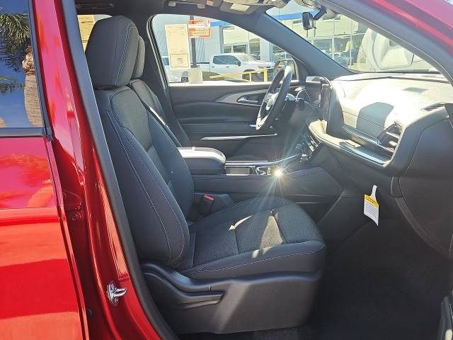 New 2027 Chevrolet Traverse LT w/ Sun and Wheel Package FWD image 29