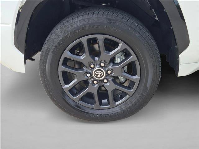 Used 2023 Toyota Tundra Platinum AWD/4WD image 23