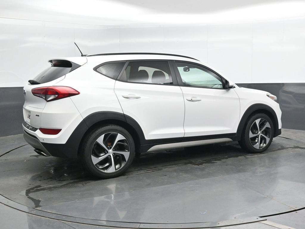 Used 2017 Hyundai Tucson Value AWD/4WD image 2