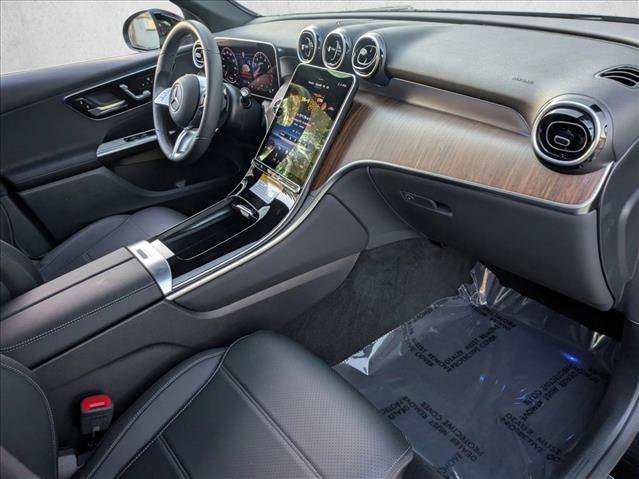 Used 2026 Mercedes-Benz GLC 300 4MATIC image 22