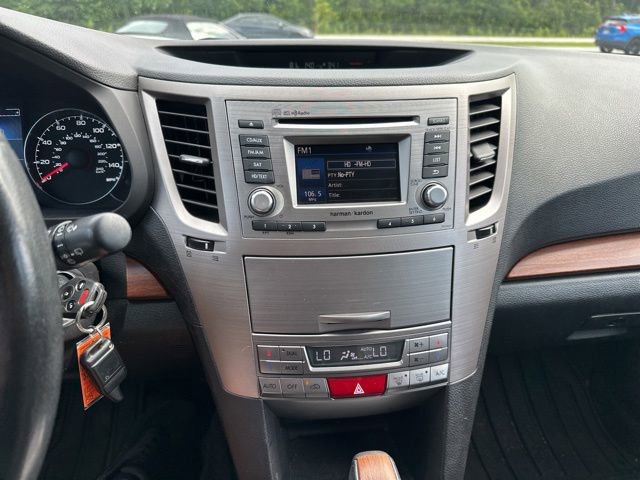 Used 2013 Subaru Outback 2.5i Limited w/ Moonroof Pkg AWD/4WD image 16
