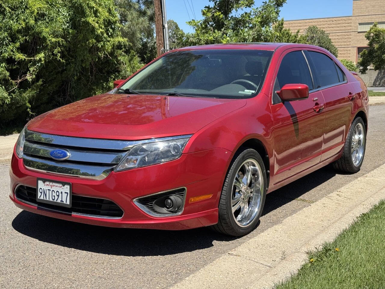 Used 2011 Ford Fusion SEL w/ 302A Rapid Spec Order Code FWD image 3