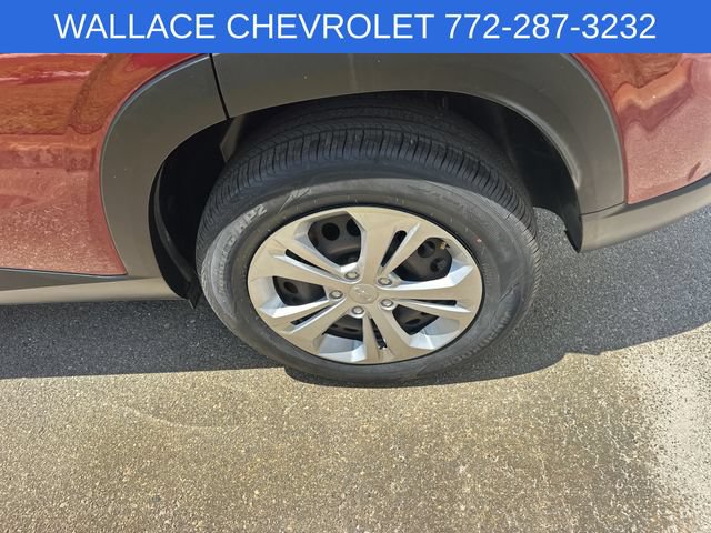 Used 2024 Chevrolet Trax LS w/ Driver Confidence Package FWD image 10