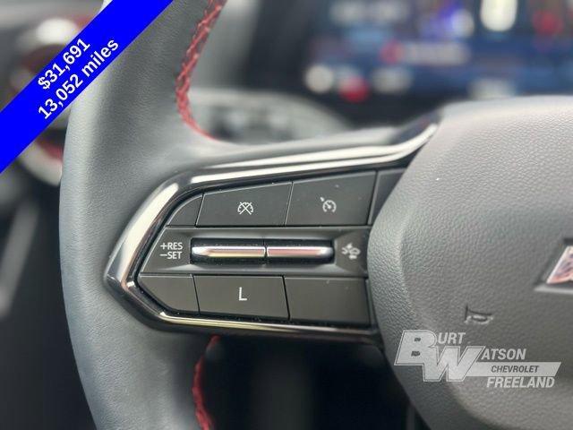 Used 2025 Chevrolet Equinox RS w/ Safety and Technology Package image 13