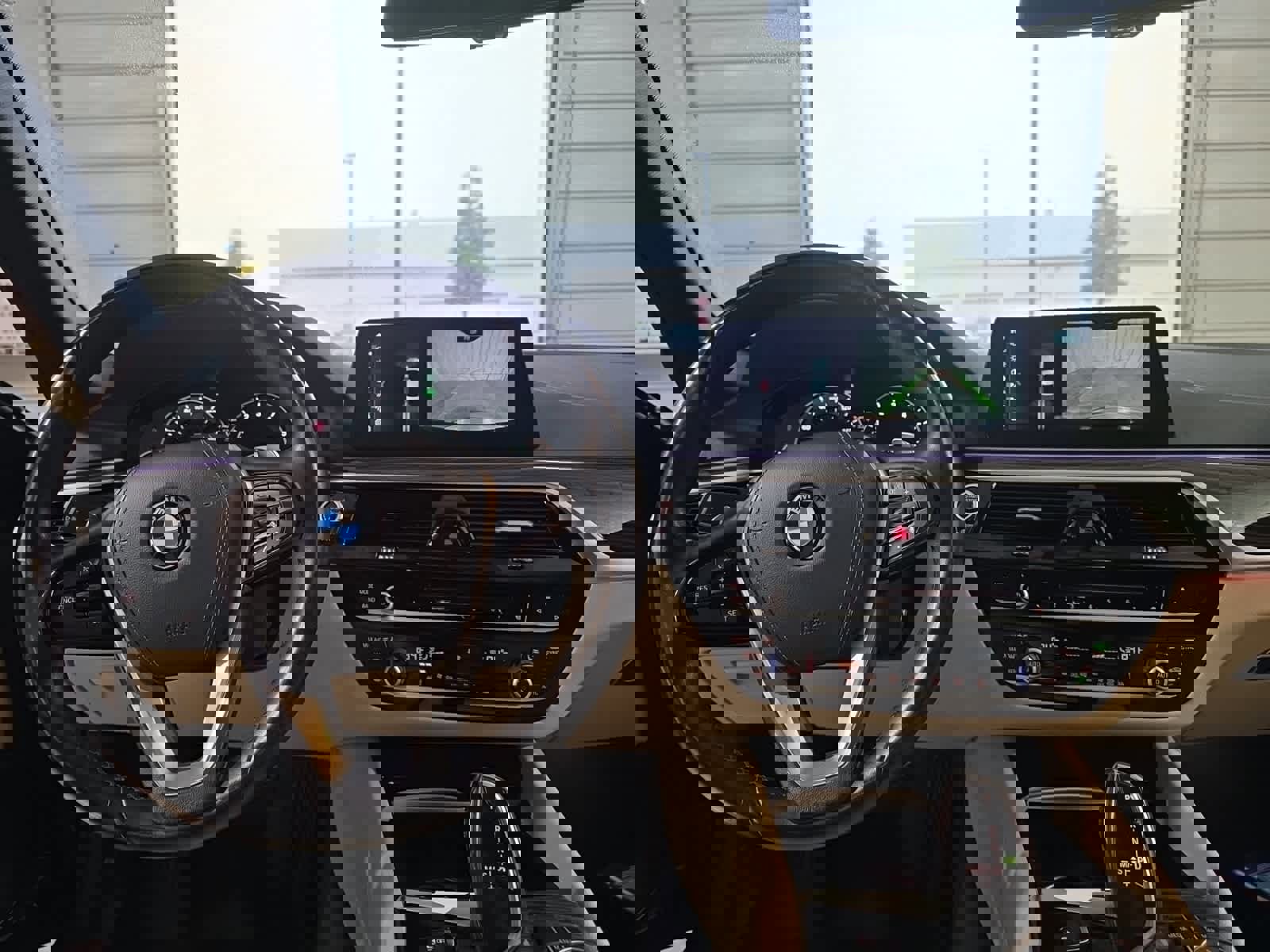 Used 2018 BMW 530i image 16