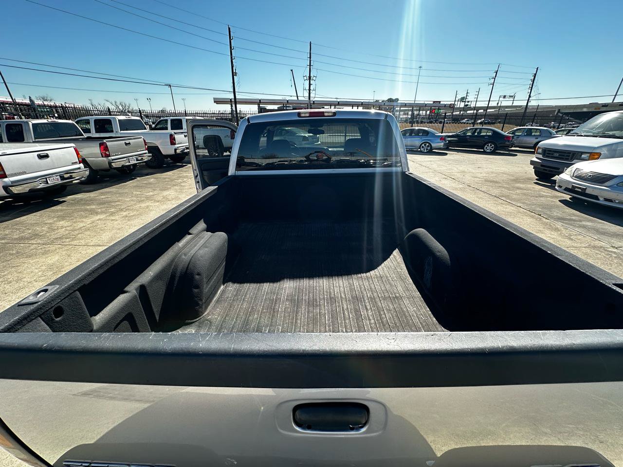 Used 2004 GMC Sierra 1500 SLE w/ Safe And Sound Package RWD image 30