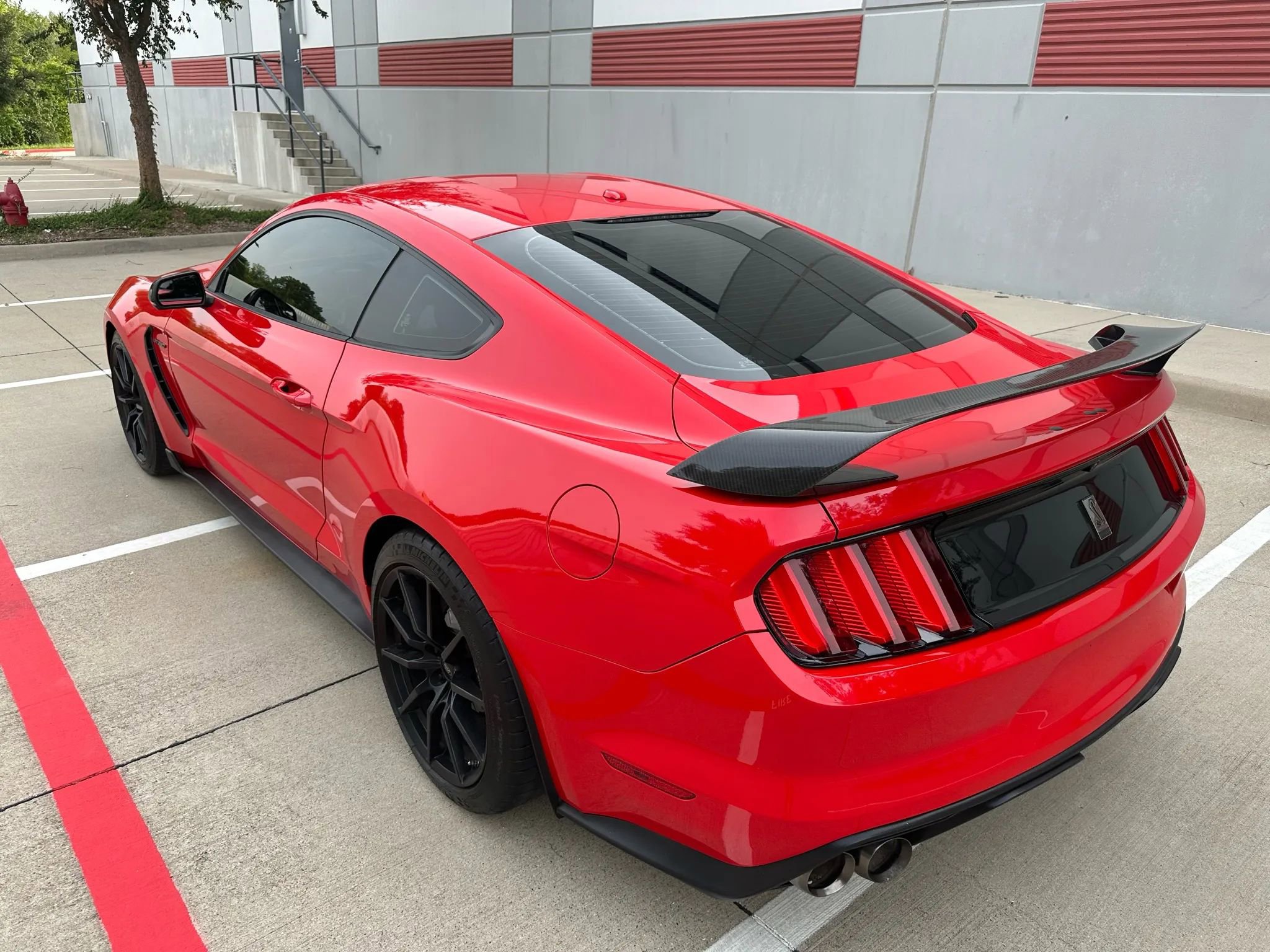 Used 2016 Ford Mustang Shelby GT350 w/ Technology Package image 13