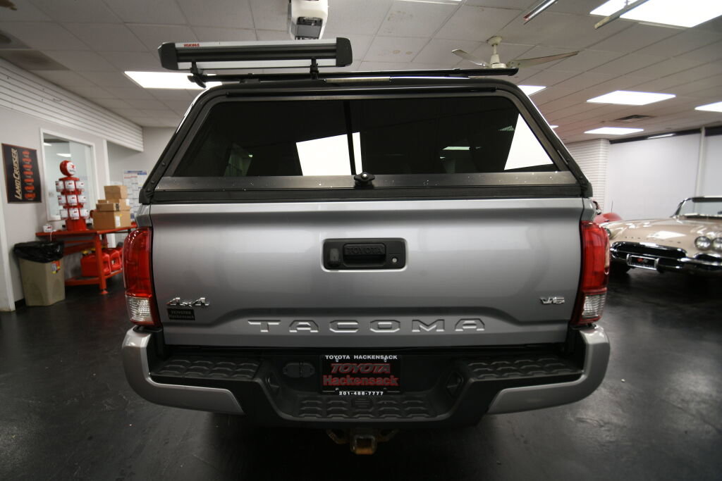 Certified 2019 Toyota Tacoma SR image 6
