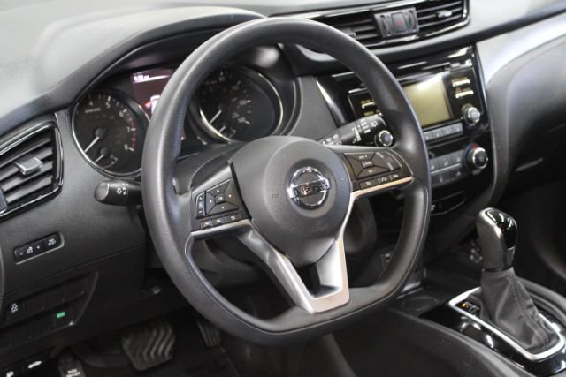 Used 2018 Nissan Rogue Sport S FWD image 12