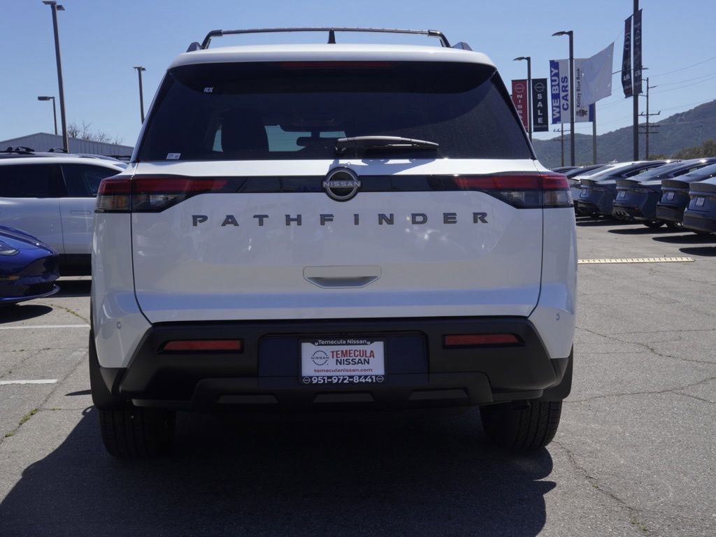 New 2026 Nissan Pathfinder SV image 5