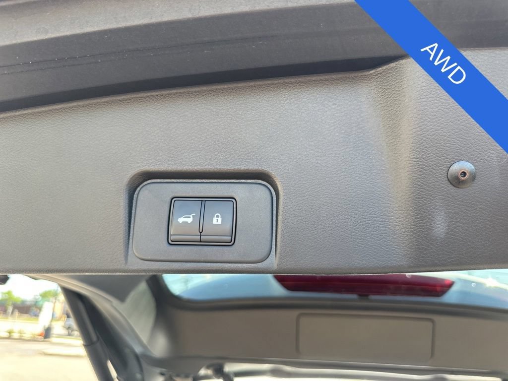 Used 2024 Nissan Rogue SV AWD/4WD image 30