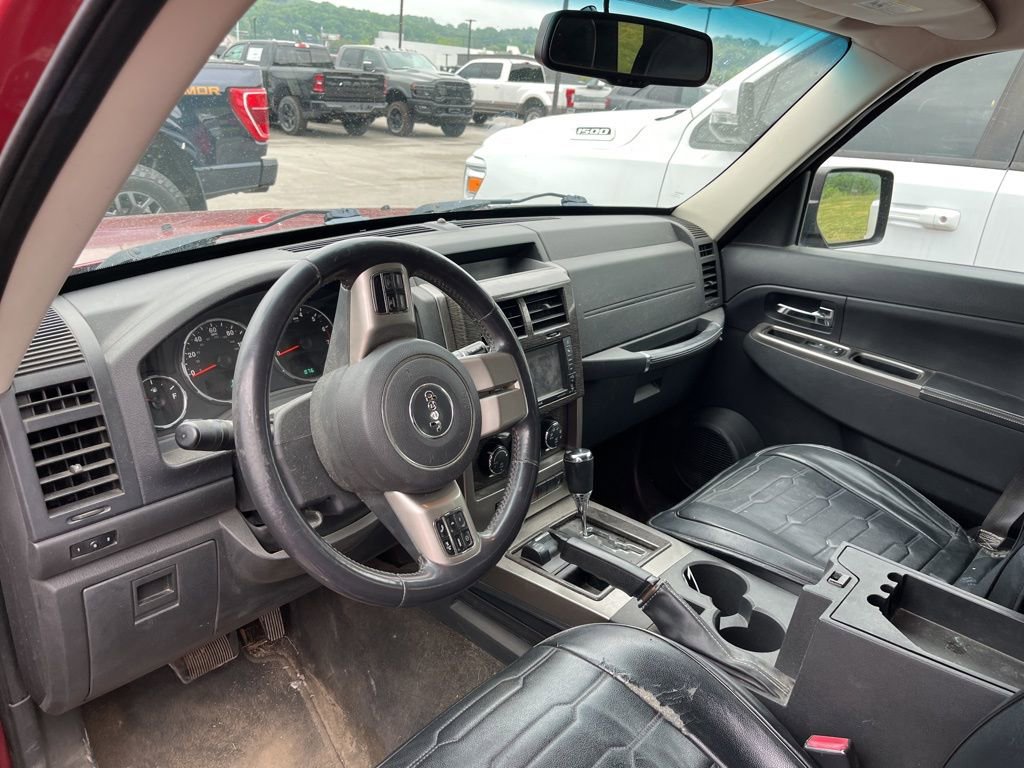 Used 2012 Jeep Liberty Limited Jet w/ Comfort/Convenience Group AWD/4WD image 6