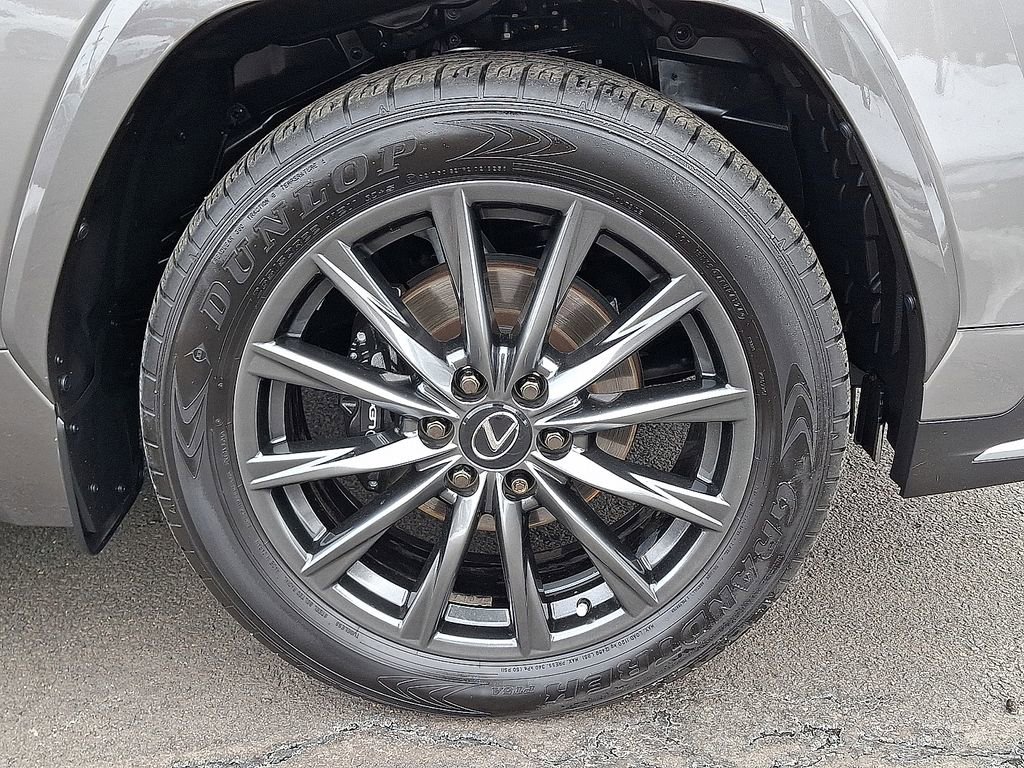 Used 2024 Lexus LX 600 F Sport image 31