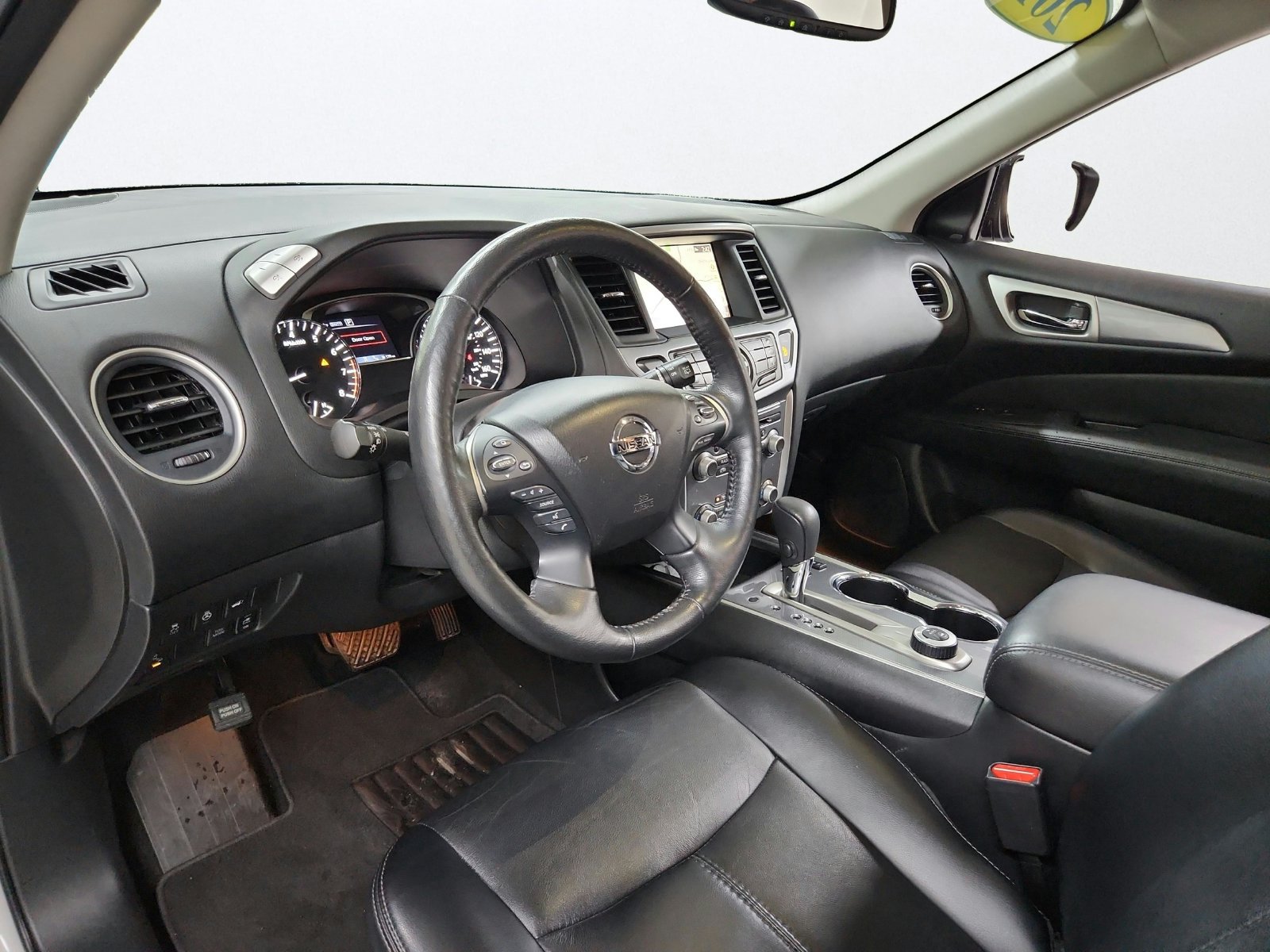Used 2019 Nissan Pathfinder SL AWD/4WD image 11